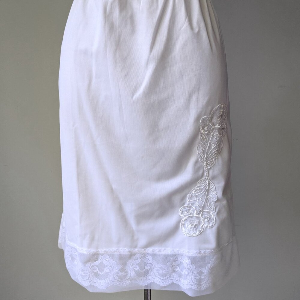 vtg white lace trim floral applique half skirt slip lingerie